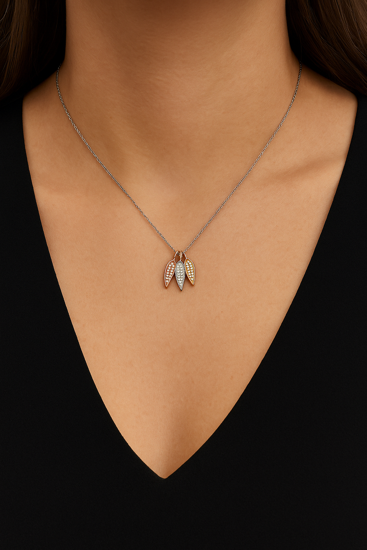 Collana tre foglie