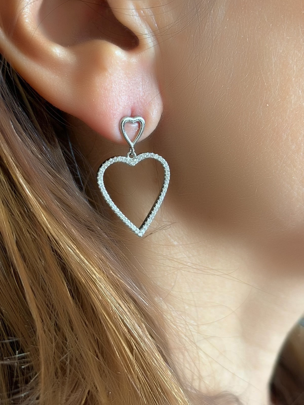 Orecchini cuore con zirconi