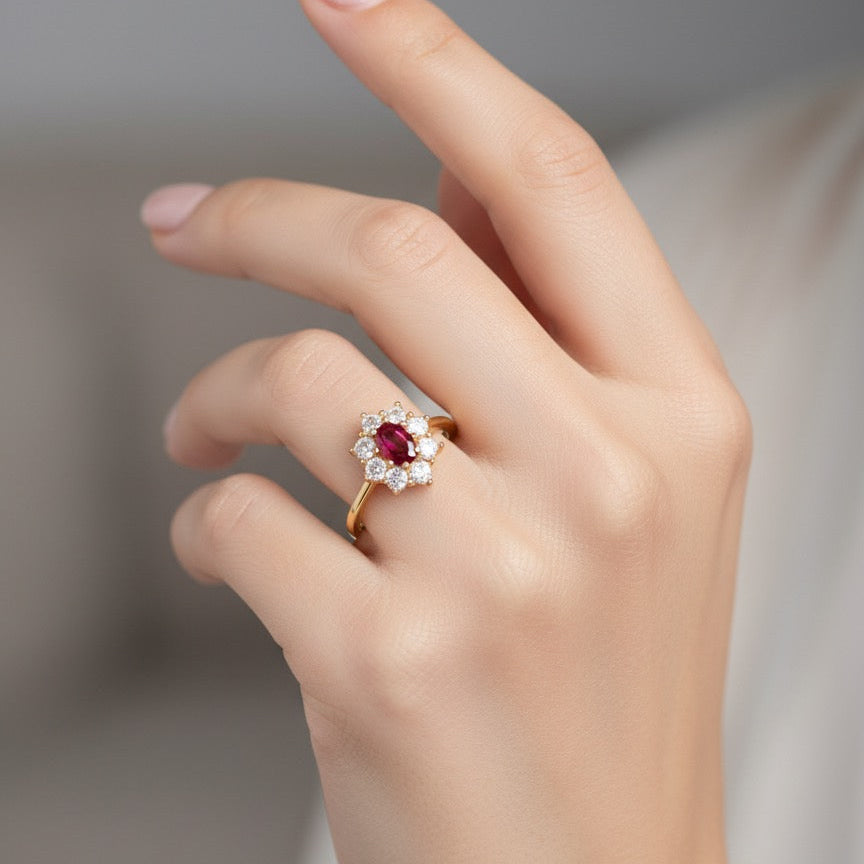Anello kate fiore con pietra rossa e zirconi bianchi