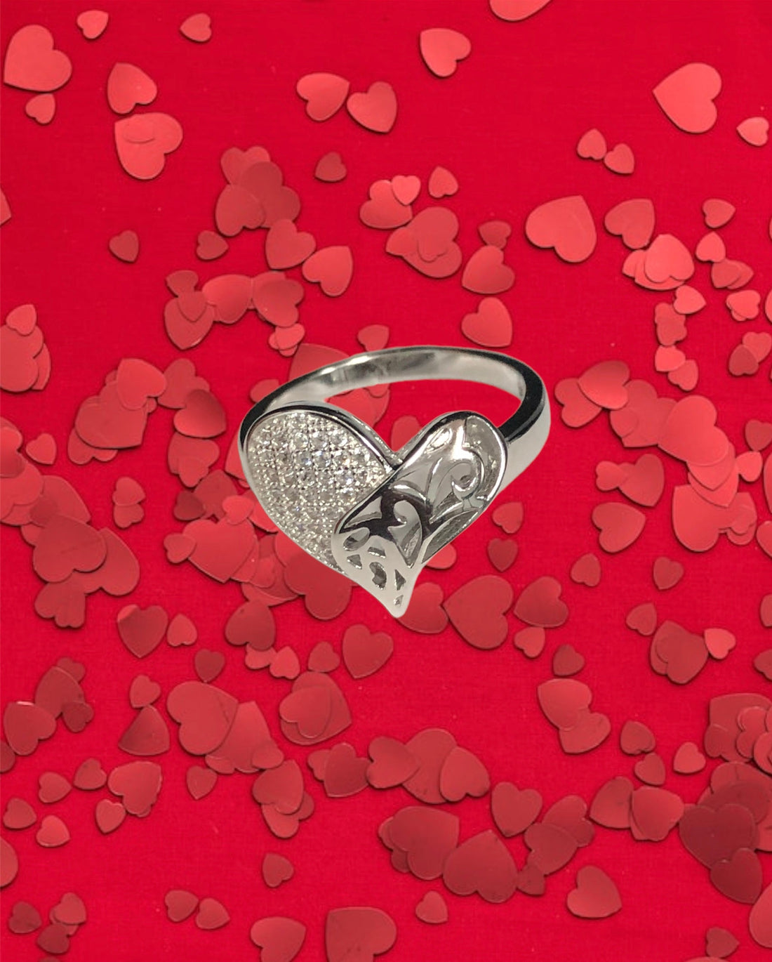 Anello cuore con pietre